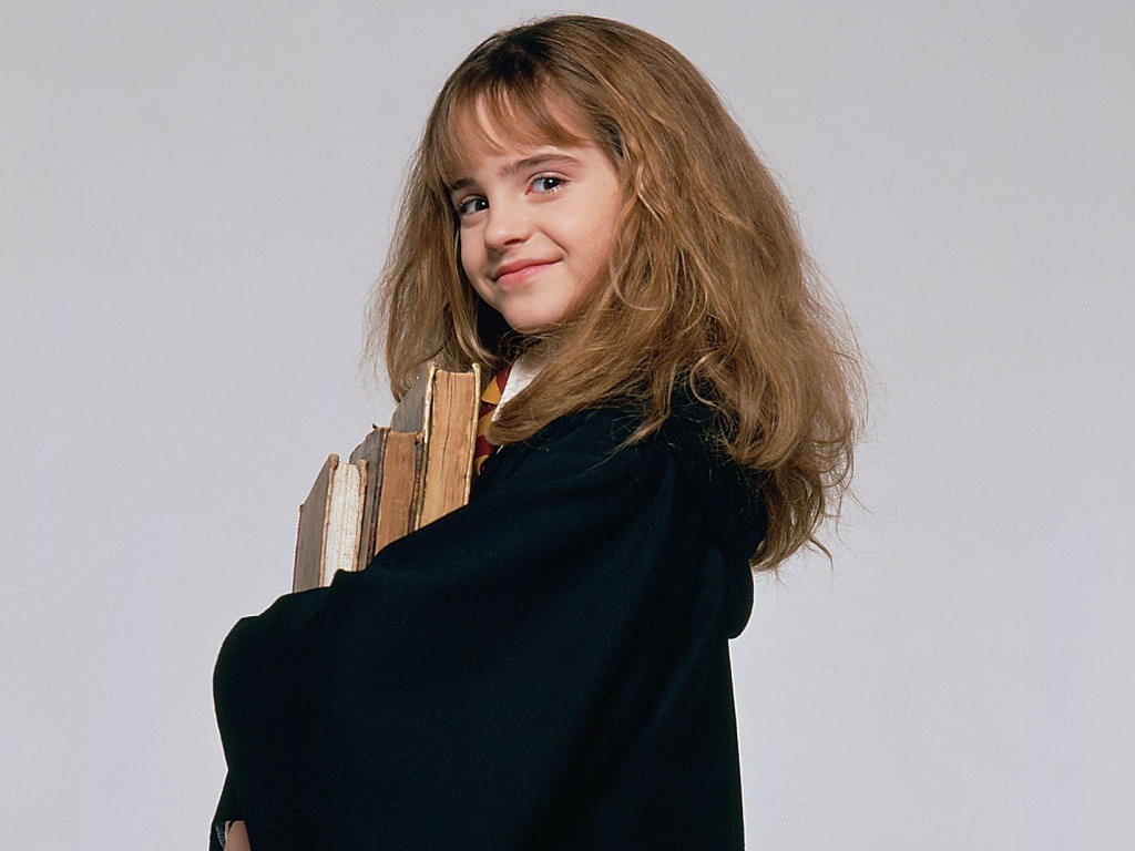 What Is Emma Watson Net Worth: Discover Hermione Granger's Fortune ...