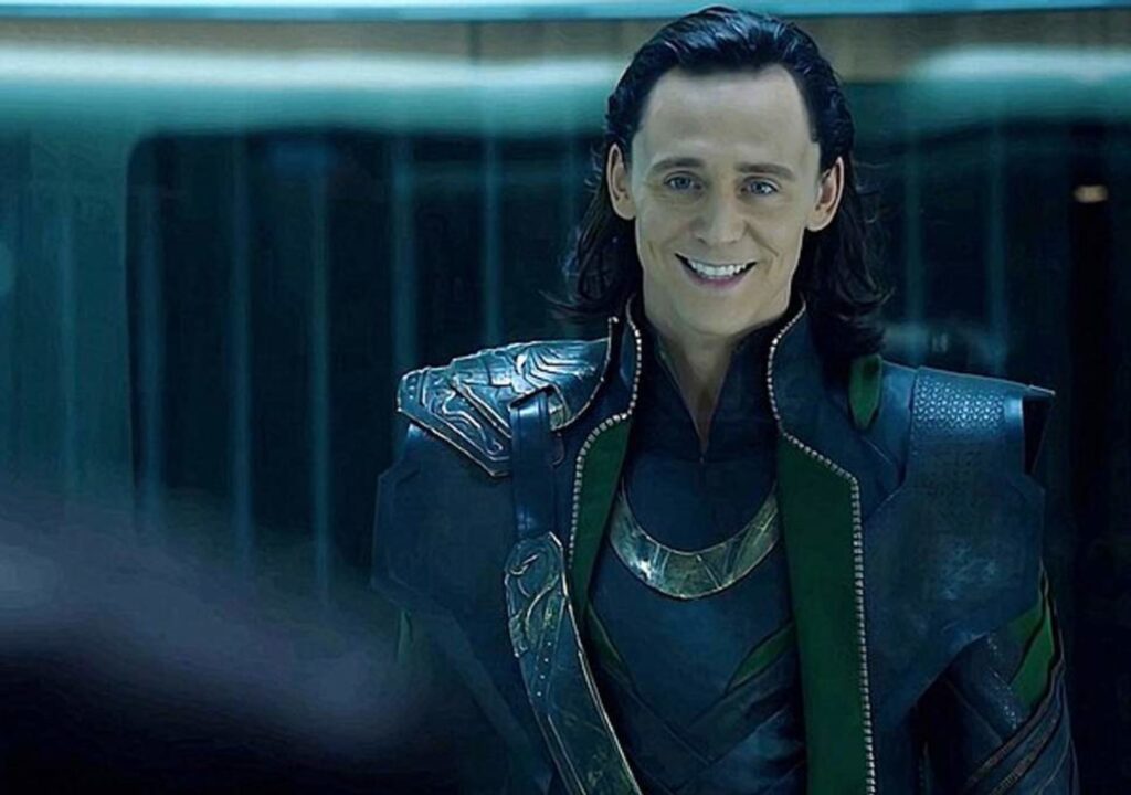 tom hiddleston net worth